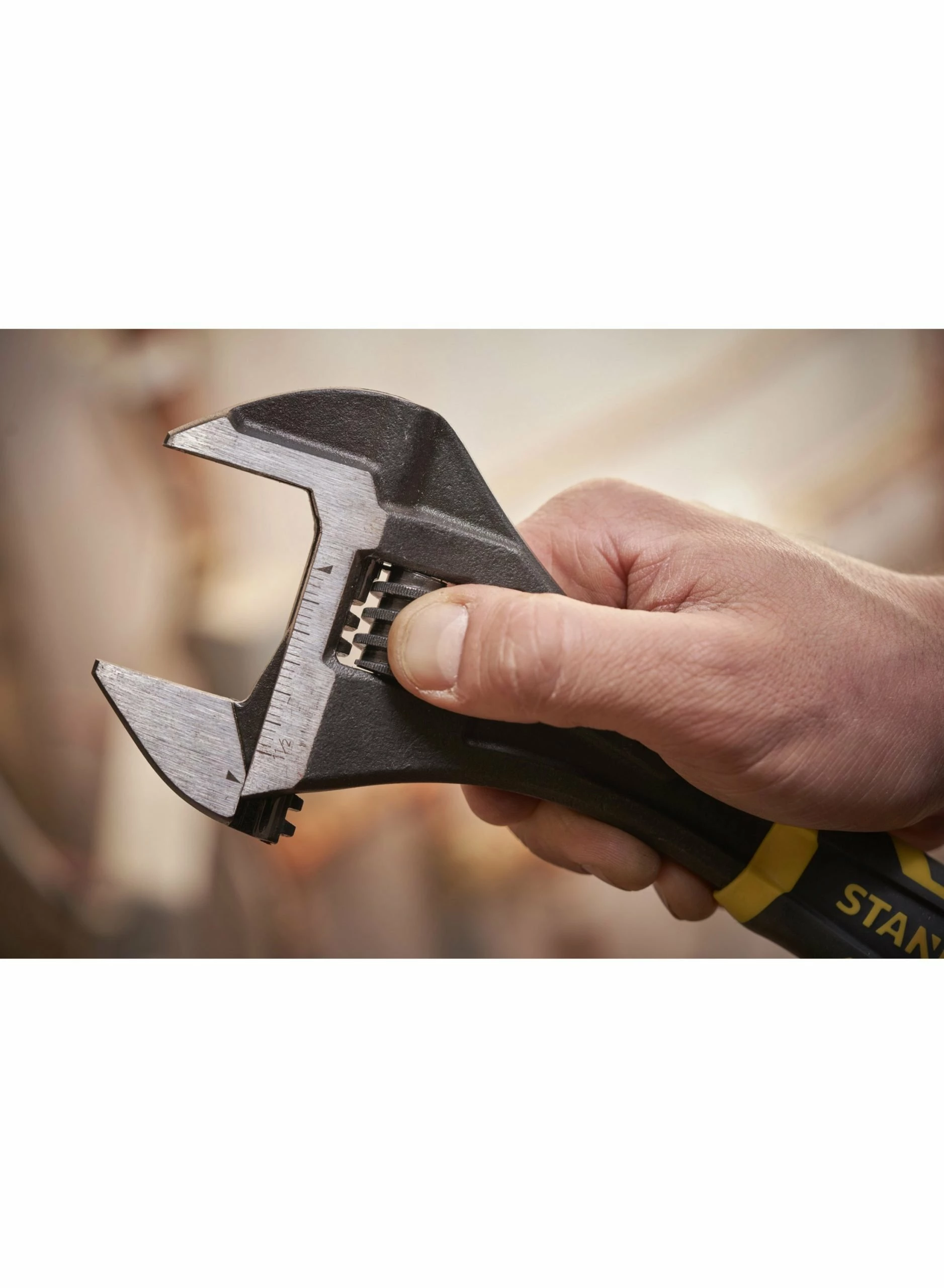 Stanley FMHT13125-0 FatMax Adjustable Spanner Wrench 6" / 150mm 2 Stanley FMHT13125-0 FatMax Adjustable Spanner Wrench 6" / 150mm - Image 2